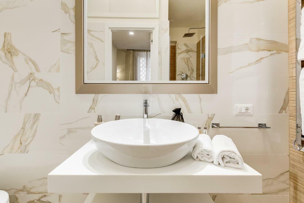 Trevi Chic House Apartment Рим Екстериор снимка